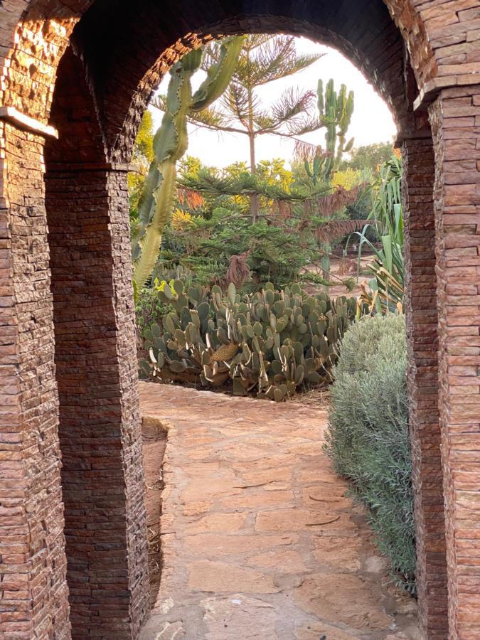 אסאוירה Riad Les Trois Merveilles מראה חיצוני תמונה